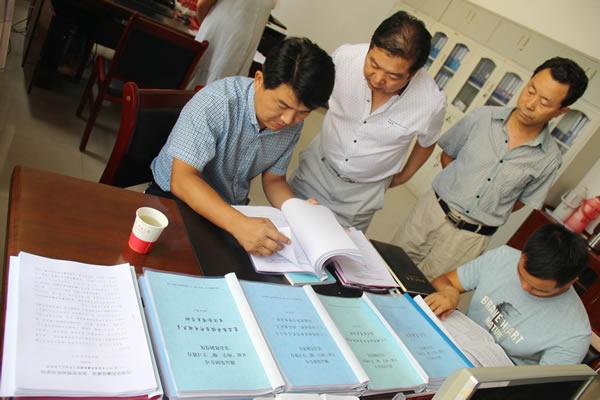 市交通運輸局黨組書記、局長馬潤同志對隴運集團公司全面從嚴治黨及黨風廉政建設進行專題調(diào)研