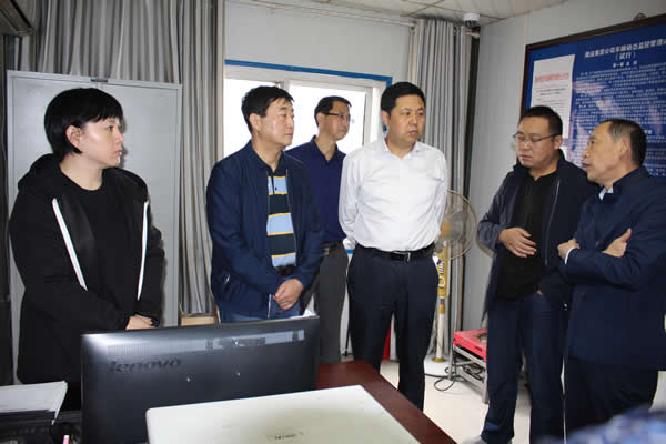 市交通運輸局黨組副書記、市運管局局長何濤一行到隴運集團(tuán)公司檢查國慶節(jié)前安全生產(chǎn)工作
